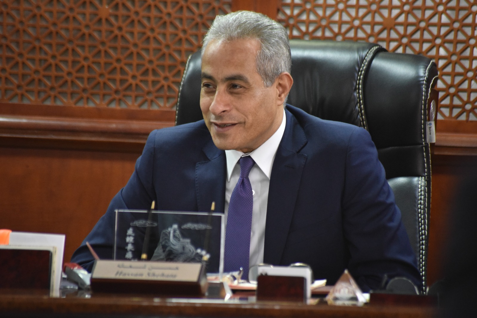 وزير القوى العامله 